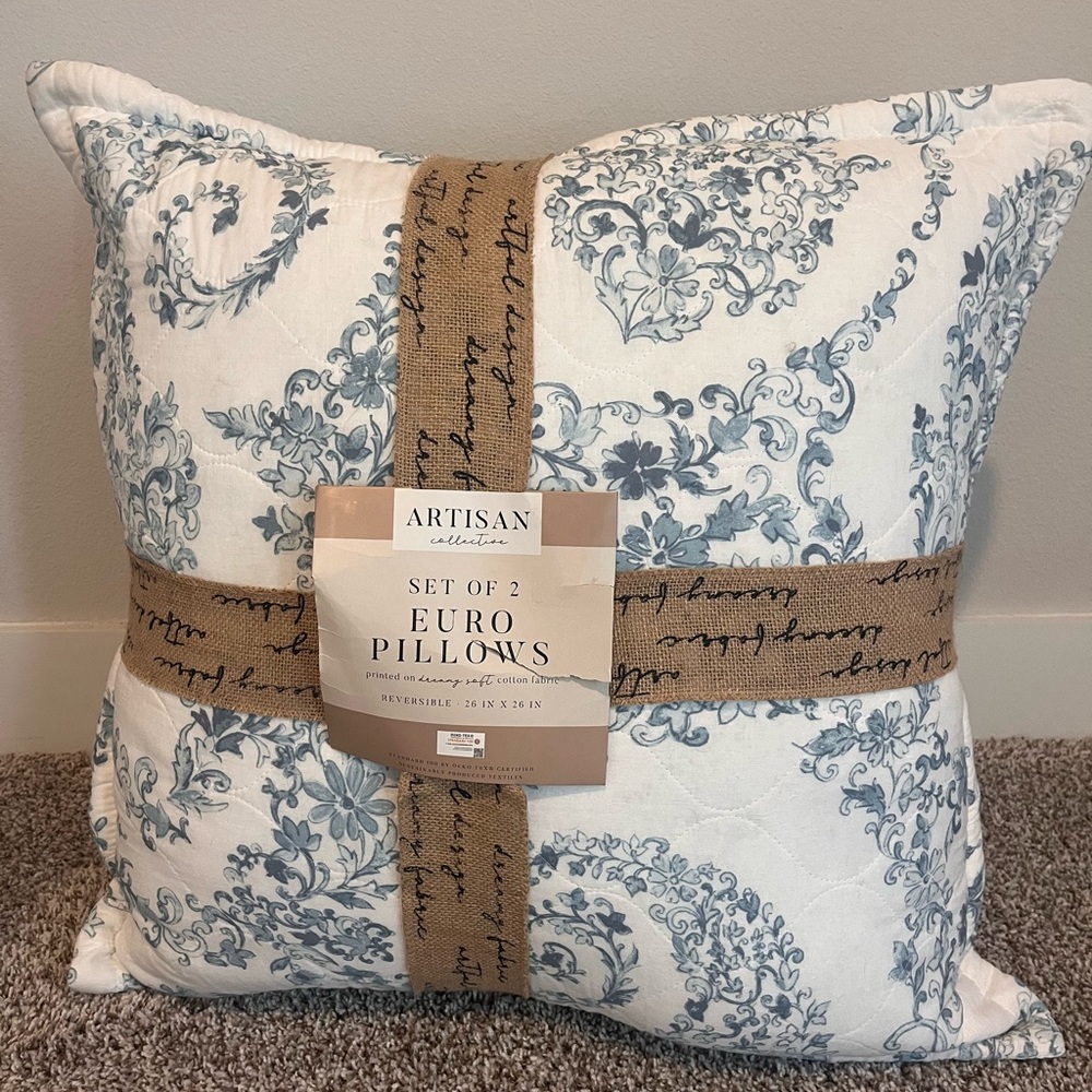 🆕Set of 2 Artisan Collective Euro Pillows French Country Blue Damisk Reversible